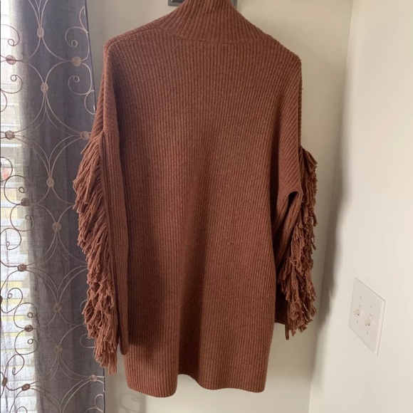 Fringe Sweater Size XS - Picture 5 of 6